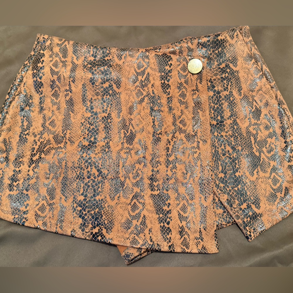 Haute Monde Tan and Black Snake Print Skirt